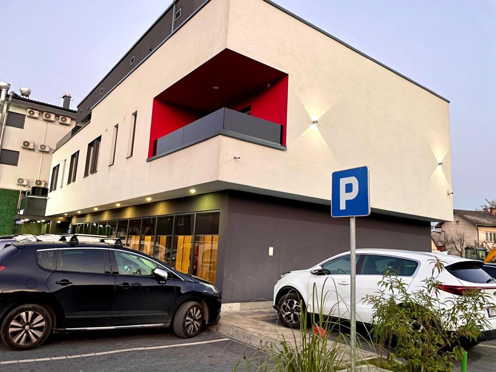 Swiss Plus Hotel Bihac Exterior photo